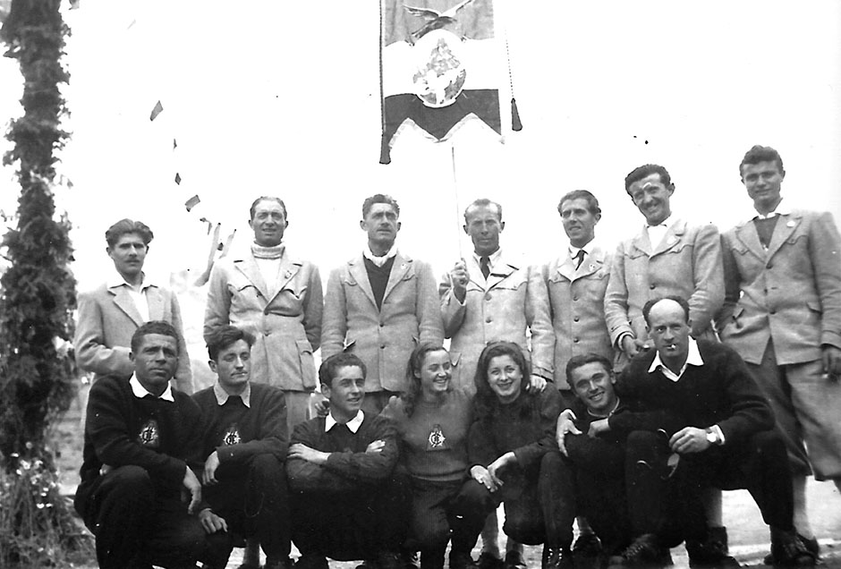Scuolasci_cervino_.grupposcuolaguide1947