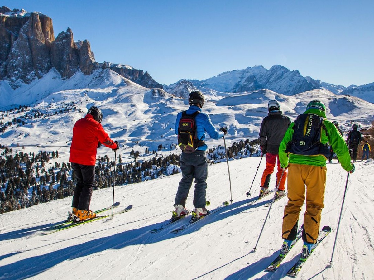 Кресельная трасса солнечная долина. Паландокен турция горнолыжный курорт. Всесезонный горнолыжный курорт «архыз». Валь ди фасса горнолыжный курорт. Новый горнолыжный курорт.